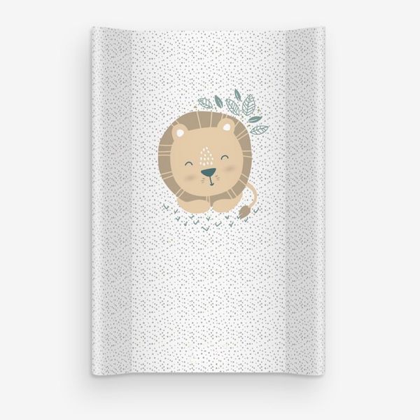 Wickelauflage 70x47 cm, Weiß mit Löwe – abwaschbar & weich, profilierte Ränder für mehr Sicherheit – Wickeltischauflage für Wickelkommode – Baby Wickelunterlage mit Komfortfüllung