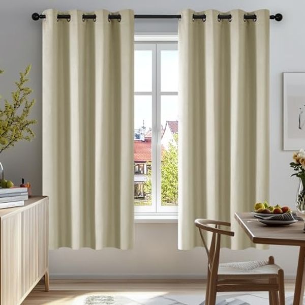 Deconovo Verdunkelungsvorhang Gardinen mit Ösen Blickdichte Vorhang Kälteschutz Schlafzimmer 2er Set, Blackout Curtain einfarbig Thermo Vorhang Verdunkelung Wärmeisolierend
