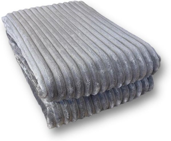 Wohndecke in Cord Optik » Kuscheldecke 150 x 200 cm » Tagesdecke Flanell » Wohndecke 260 g/m² - Grau