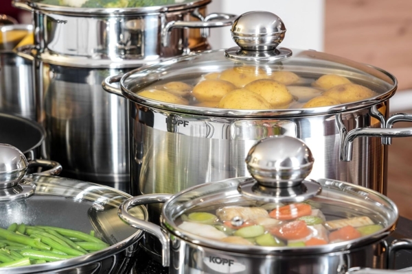 Kopf Topf-Set Josie, Edelstahl (14-tlg), Induktionstöpfe mit Schüttrand, Literskala und Glasdeckel Bild 9