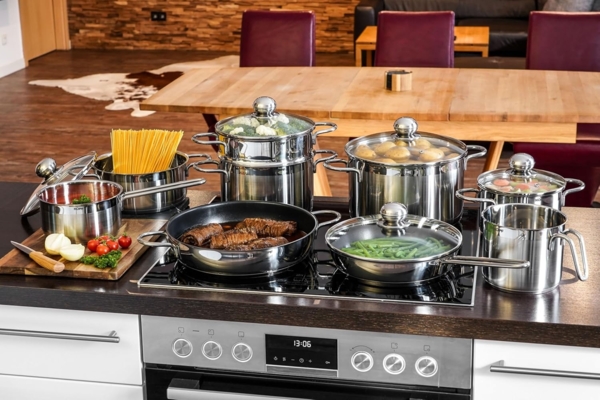 Kopf Topf-Set Josie, Edelstahl (14-tlg), Induktionstöpfe mit Schüttrand, Literskala und Glasdeckel Bild 7