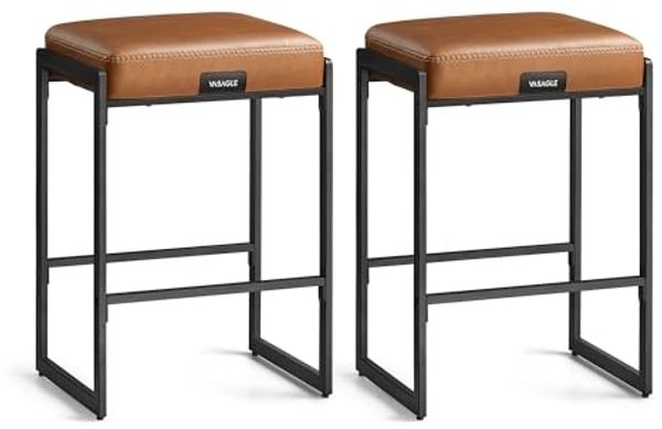 Vasagle EKHO Kollektion - Barhocker 2er Set, Barstuhl, Küchenstuhl, Kunstleder mit Nähten, Mid-Century-Modern-Stil, 66 cm hoch, Hausbar, Esszimmer, einfacher Aufbau, karamellbraun LBC086K01