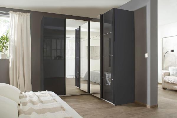 Rauch Möbel Quadra Schrank Eckschrank Schwebetürenschrank, Grau, 4-trg. mit Spiegel, inkl. 2 Kleiderstangen, 12 Einlegeböden, BxHxT 181 x 229 x 187 cm Bild 2