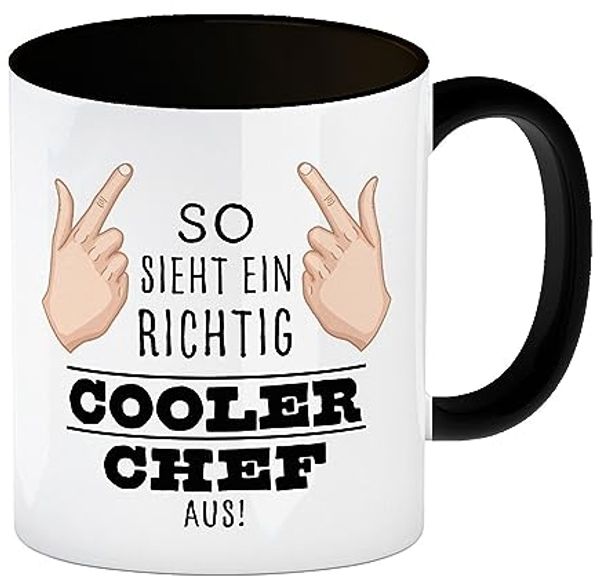 speecheese Tasse So sieht ein richtig cooler Chef aus Kaffeebecher Schwarz für die