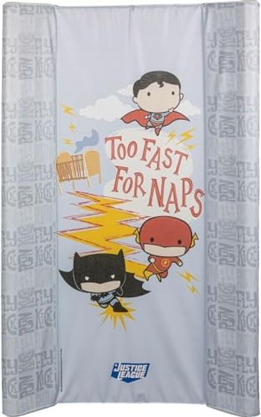 DC Comics Justice League Wickeltisch mit Seiten und Grafiken der Superhelden Spiderman, Flash und Batman, Wickelauflage für Kinder, Maße 81 x 50 x 9,5 cm