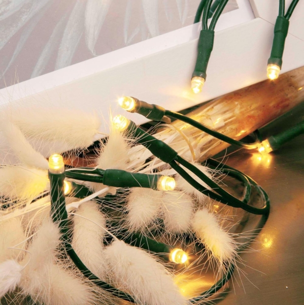 hellum LED Mini Lichterkette Innen, 100 mini LED Lichter, 1485cm beleuchtete Länge, Lichterkette Strom mit Stecker, Kabel grün, warmweiß Innen, für Weihnachtsbaum 577600