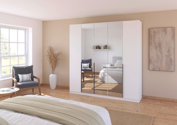 Rauch Möbel Alabama, Kleiderschrank, Garderobenschrank, 5-türig, Spiegel, Zubehör Classic, 3 Kleiderstangen, 9 Einlegeböden, Farbe Weiß, Griff Grau metallic, 226 x 229 x 54 cm Bild 2