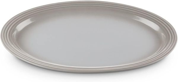 Le Creuset Servierplatte oval 46 cm Perlgrau