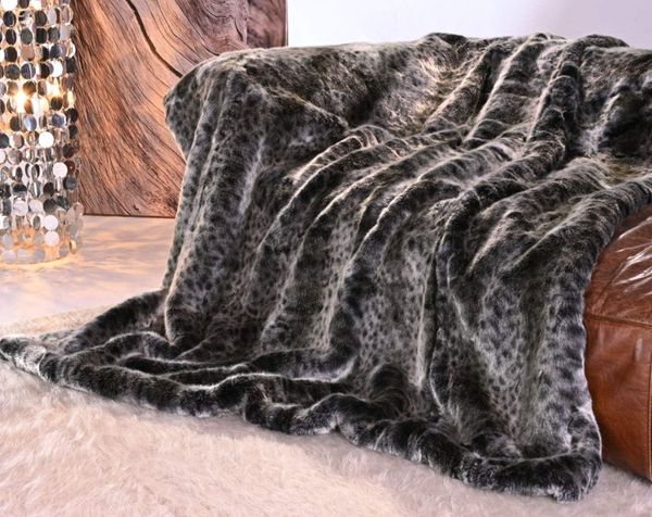 Wohndecke Premium Felldecke (Kunstfell) Wildkatze grau, Wohnen und Accessoires GmbH & Co. KG, PELZOPTIK