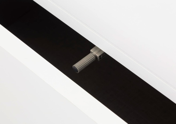 Rauch Möbel Nabila Kleiderschrank für Schlafzimmer, Kinderzimmer, Jugendzimmer, 4-türig, 4 Schubladen, Push-to-Open, Zubehör Premium, Farbe Grau metallic, Schwarz/Eiche Artisan, Holz, Breite 187cm Bild 10