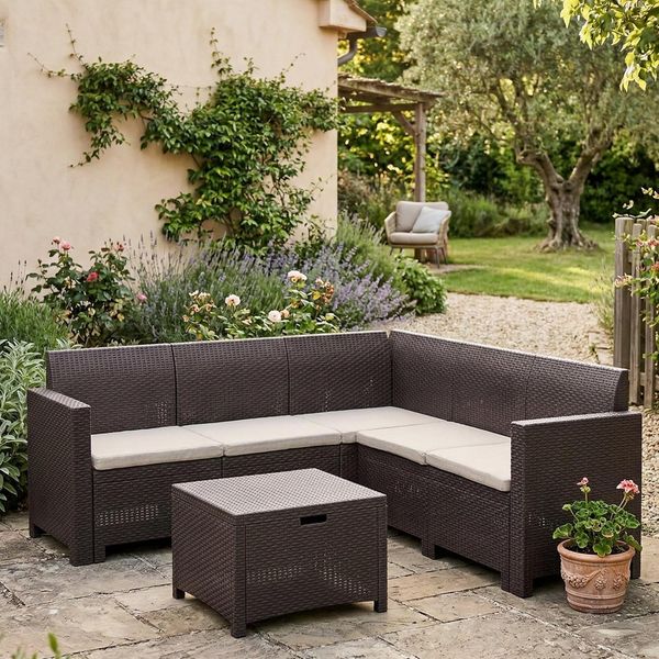 Dmora - Lounge-Set für den Außenbereich Eris, Garten-Set mit Kissen, Lounge-Set für den Innenbereich in Rattan-Optik, 100% Made in Italy, Braun