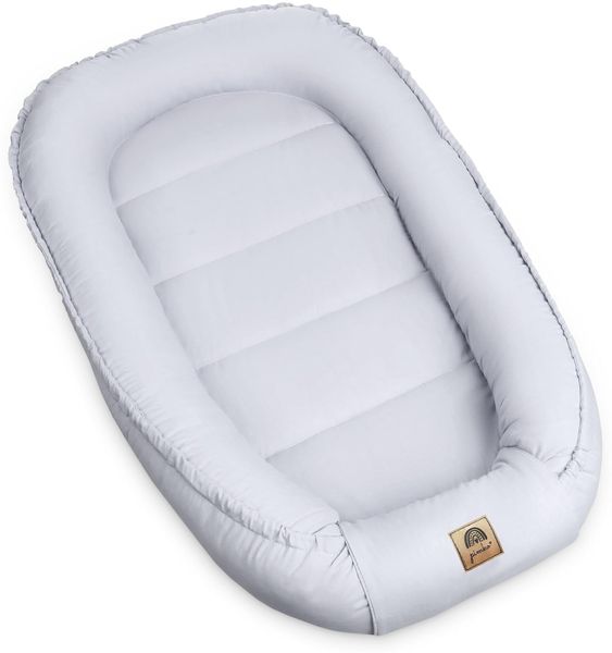 PIMKO Babynest Babynestchen für Baby Kuschelnest 2-seitig Babykokon für Säuglinge und Neugeborene Babynestchen 100% Baumwolle Nestchen geeignet für Zuhause 55x90 cm (Grau mit Klappe)