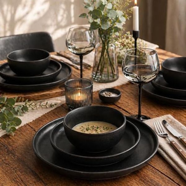 Kütahya Porselen Tafelservice Crouton 12 tlg Geschirrset schwarz matt Porzellan 4 Personen (12-tlg), Mattes schwarzes Design, modernes Erscheinungsbild, 4-Personen Set