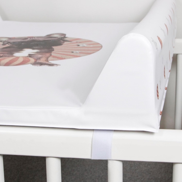 Ceba Baby® Wickelauflage Wickelunterlage - 2 Keil Wickelmulde fürs Babybett 70x50 cm - Wickeltischauflage mit OEKO-TEX® Standard 100 - Made in EU - Wasserdicht und Abwaschbar - Pilotenbär Bild 5