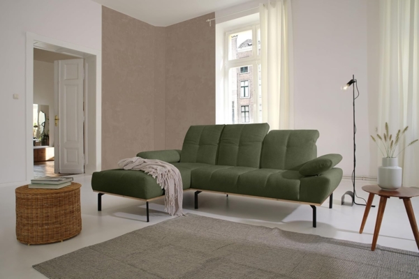 DOMO. collection Ecksofa 100010, Couch in L-Form mit Kopfstützenverstellung und verstellbare Armlehnen, Sofa, Polsterecke, Eckcouch, Polsterganitur 242 x 170 x 87 cm (BxTxH), grün