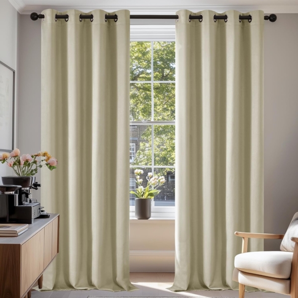 Deconovo Verdunkelungsvorhang mit Ösen für Wohnzimmer Thermogardine Kälteschutz, 220x140 cm(HöhexBreite), Beige, 2er Set