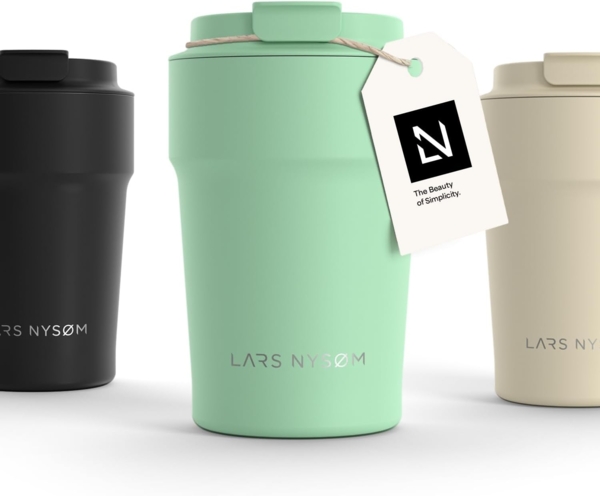 LARS NYSØM Thermobecher Bevægelse