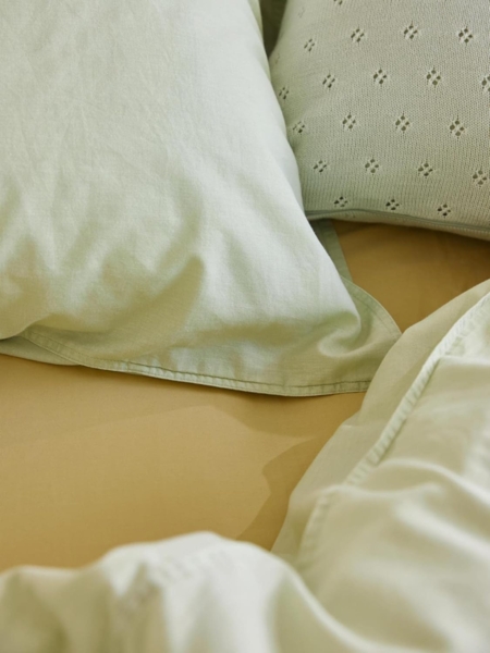 Essenza Guy Pistache Bettwäsche 155x220 cm + 80x80 cm Bild 6