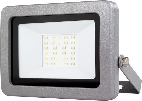 REV LED Strahler für außen FLARE - IP65, LED Leuchte 20W, 1700 Lumen, 6500K – Outdoor Beleuchtung - ideal für Hofeinfahrten, Garagen & Hauseingänge, silber