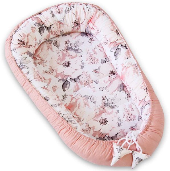 PIMKO Babynest Babynestchen für Baby Kuschelnest 2-seitig Babykokon für Säuglinge und Neugeborene Babynestchen 100% Baumwolle Nestchen geeignet für Zuhause 55x90 cm Rosa/Blumen