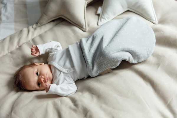 KraftKids Strampelsack Musselin grau Pusteblumen für den Herbst/Winter aus Musselin Baumwolle und warmen Fleece in zwei Größen erhältlich Bild 2