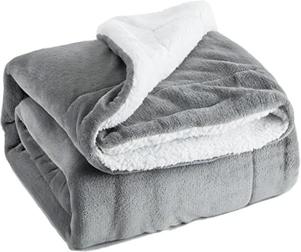 Intirilife weiche Sherpa Kuscheldecke in Grau - Flauschig warme Decke als Couchdecke Wohndecke Indoor Outdoor extra weich, 150x200