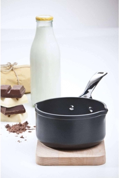 Alu Milchtopf 16 cm Aluminium-Antihaft Le Creuset Töpfe - GasBackofen geeignet, Spülmaschinengeeignet Bild 2