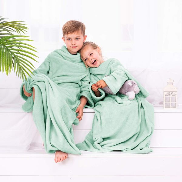 DecoKing Kinder Kuscheldecke mit Ärmeln 90x105 cm Pfefferminze Microfaser TV Decke weich Fleecedecke Kiddo