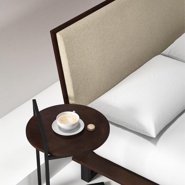 Zinus Ongii Nachttisch 40 x 61 x 36 cm - Metall und Holz Beistelltisch - Platte aus Roteiche - Dunkelbraun und Schwarz