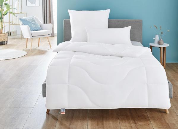 Irisette warme Winterdecke Steppbett Lotte, mit Top Cool Gewebe, 95 Grad waschbar, inkl. Aufbewahrungstasche, 135x200 cm, weiß