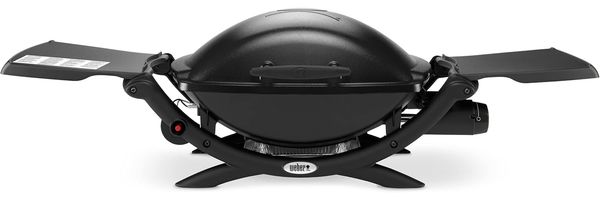 Weber Q2000 Gasgrill, 54 x 39cm Grillfäche, portabler BBQ Grill, 1 Brenner, mit ausklappbaren Seitentischen, 2-geteilter porzellanemaillierter Guss-Grillrost - Schwarz (53010064)