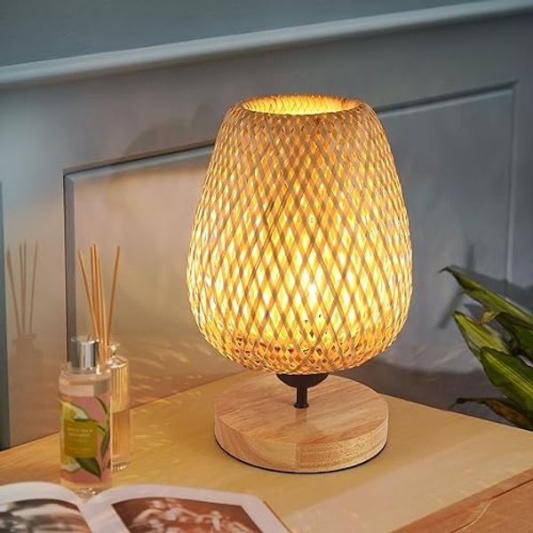 Comely Nachttischlampe mit Kabelschalter, Modern LED Tischlampe Rattan aus Bambus und Holz, Schreibtischlampe Holz mit E27-Fassung max 60W, Nachtlicht Leselampe für Schalfzimmer Kinderzimmer