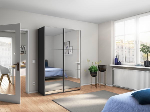 Rauch Möbel Reflect, Schwebetürenschrank, Kleiderschrank, Schrank mit Spiegel, Garderobe, 2-türig, 2 Spiegeltüren, mit weiterem Zubehör, Farbe Grau metallic, Schwarz, 131 x 210 x 59 cm Bild 2