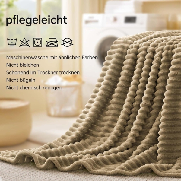 BEDELITE Kuscheldecke Flauschig Decke Klein - weiche Flanell Decken Braun 125x150 für Sofa, Deko Streifen Cord Fleecedecke als Sofaüberwurf für Wohnzimmer, Throw Blanket Wide Use Bild 5