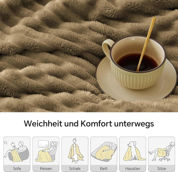 BEDELITE Kuscheldecke Flauschig Decke Klein - weiche Flanell Decken Braun 125x150 für Sofa, Deko Streifen Cord Fleecedecke als Sofaüberwurf für Wohnzimmer, Throw Blanket Wide Use Bild 3
