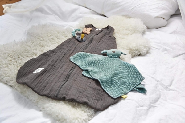 LÄSSIG Baby Sommerschlafsack ohne Ärmel Muslin Baumwolle GOTS zertifiziert unisex/Muslin Sleeping Bag anthracite, Größe 86/92 13-18 Monate Bild 2