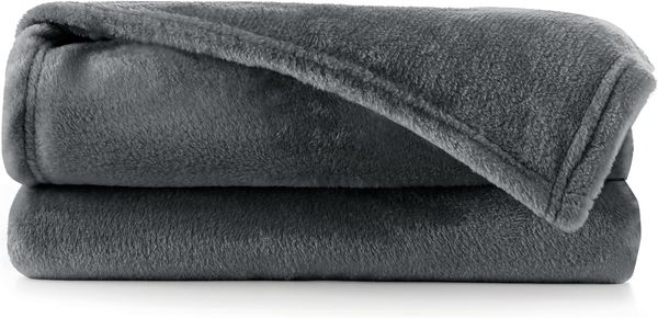 DecoKing Kuscheldecke 150x200 cm grau Decke Microfaser Tagesdecke Fleece weich sanft kuschelig anthrazit Graphit Grey dimgray Charcoal Mic