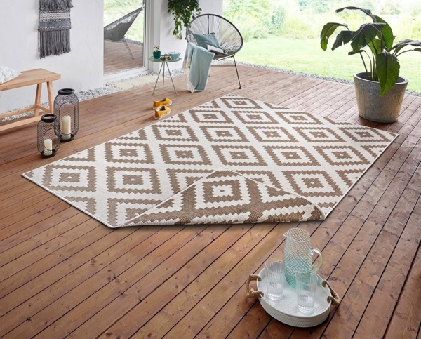 NORTHRUGS In- und Outdoor Teppich Malta 80x150 cm - Wendeteppich Wetterfest Modernes Geometrisches Muster Teppich für Balkon Terrasse Garten Wintergarten Wohnzimmerteppich Wasserfest in Linen Bild 1