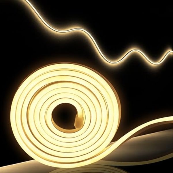 Spetebo LED-Lichterschlauch LED Lichtschlauch warmweiß - 10 m / 900 LED, 900-flammig, beleuchteter Lichterschlauch für Drinnen und Draußen