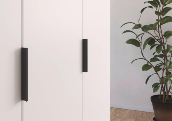 Rauch Möbel Lagoa, Kleiderschrank, Garderobe für Schlafzimmer, Kinderzimmer, Jugendzimmer 2-türig, mit Zubehör Premium, Farbe Weiß/Grau metallic, Schwarz, Breite 91 Bild 7