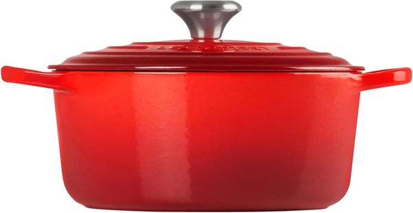Le Creuset Signature Gusseisen-Bräter mit Deckel, Für alle Herdarten und Induktion geeignet, Rund, Kirschrot, 24,0 cm, 4.2 Bild 4