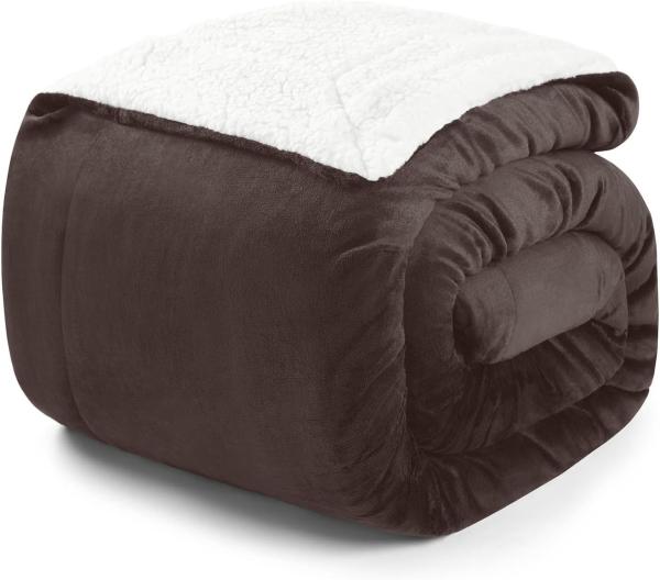 Blumtal Premium Sherpa Kuscheldecke flauschig - Wohndecke Kuscheldecke 130x150 cm - OEKO-TEX zertifizierte Fleecedecke 130x150 cm - Wohn- & Kuscheldecke - Wohndecke 130x150 - Plüschdecke - Dunkelbraun