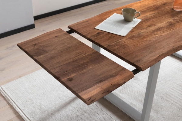SAM Baumkantentisch 220 (320) x 100 cm Adina, Akazienholz nussbaumfarben & massiv, Esszimmertisch mit 2 Ansteckplatten, Silbernes U-Metallgestell, Platte 26mm Bild 5