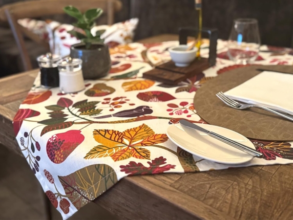 beties Tischdecke Zauberwald (1-tlg, 1 Stück Tischwäsche), XL Mitteldecke ca. 110x110 cm Baumwolle Tischtuch - elfenbein-bunt Bild 3