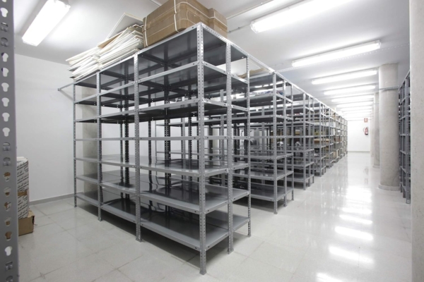 SimonRack Schwerlastregal, Lagerregal, 180 x 90 x 30 Metallregal, Kellerregal, Biegestelle 75 kg, 5 Fachböden, Weiss - Advantage Bild 2