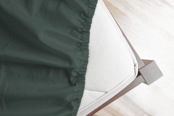 Good Morning Spannbettlaken, Olivgrün, 80x200 cm, 100% Baumwolle Bild 2