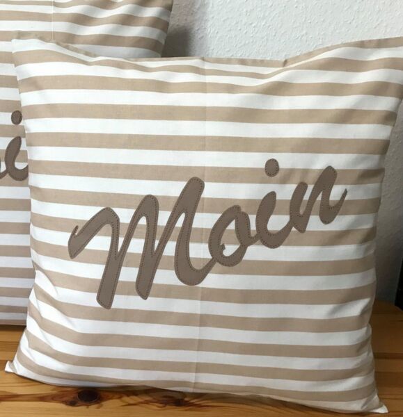 Ammerkind Dekokissen Maritime Kissenhülle " Moin " beige/weiß gestreift, 100% Handarbeit aus Bayer