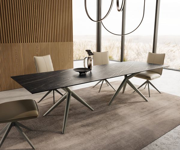 Esstisch Edge 300x100 Keramik Laminam®Noir Desir Braun Estelar rund Metall Effektfinish Titan