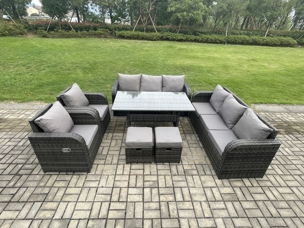 Fimous 10 Sitzer Rattan Garten Sofa Set Gartenmöbel Langer Rechteckiger Esstisch mit Sessel 3 Sitzer Sofa 2 kleine FußhockernDunkelgrau gemischt