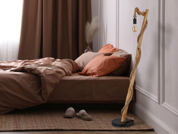 Stehleuchte ULLEU mit Hanfseil und Holzstab, Höhe 150cm